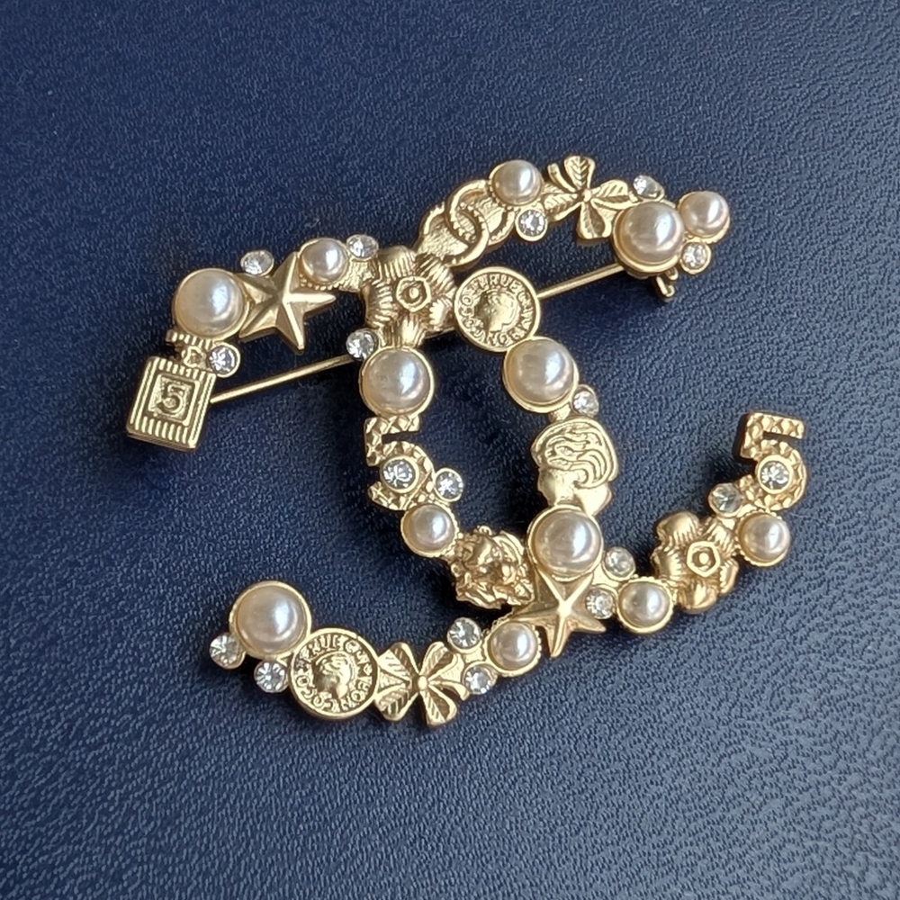 Chanel CC Crystal Pearl Brooch